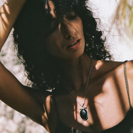 SOLARIS VINTAGE NECKLACE