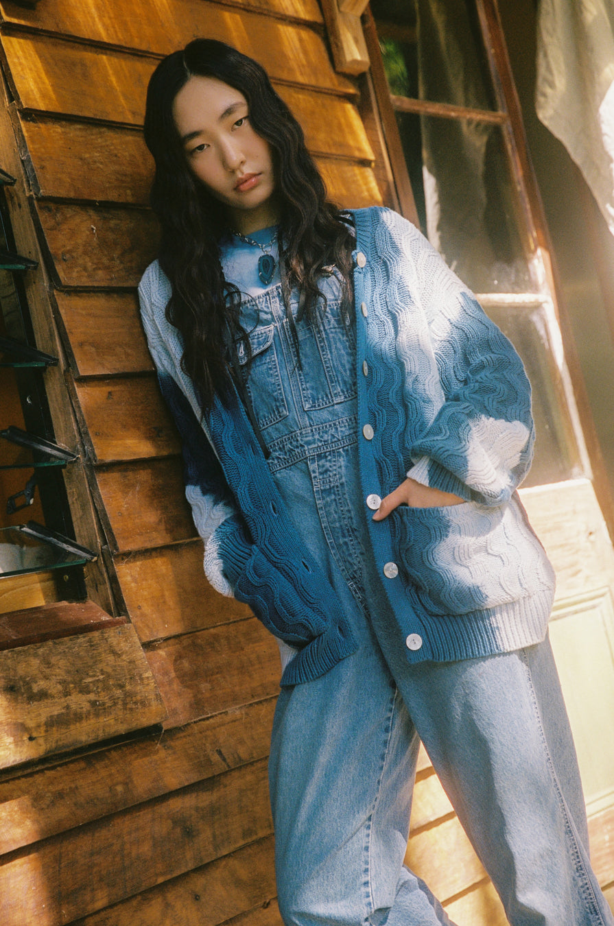 SURRENDER OVERSIZED CARDIGAN