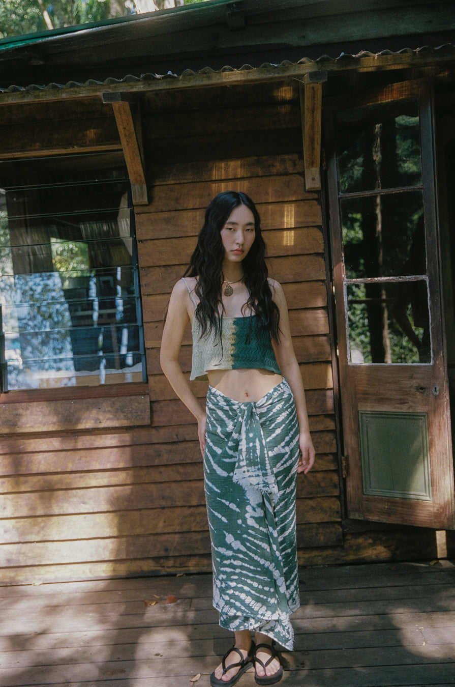 COMPOSURE HAND WOVEN SARONG