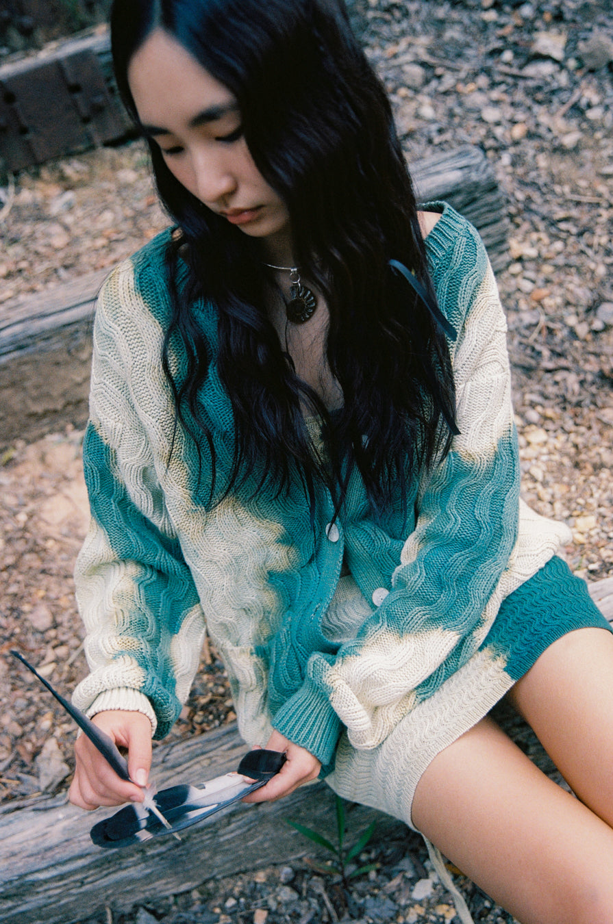 SURRENDER OVERSIZED CARDIGAN