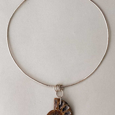 RELIC FOSSIL CHOKER