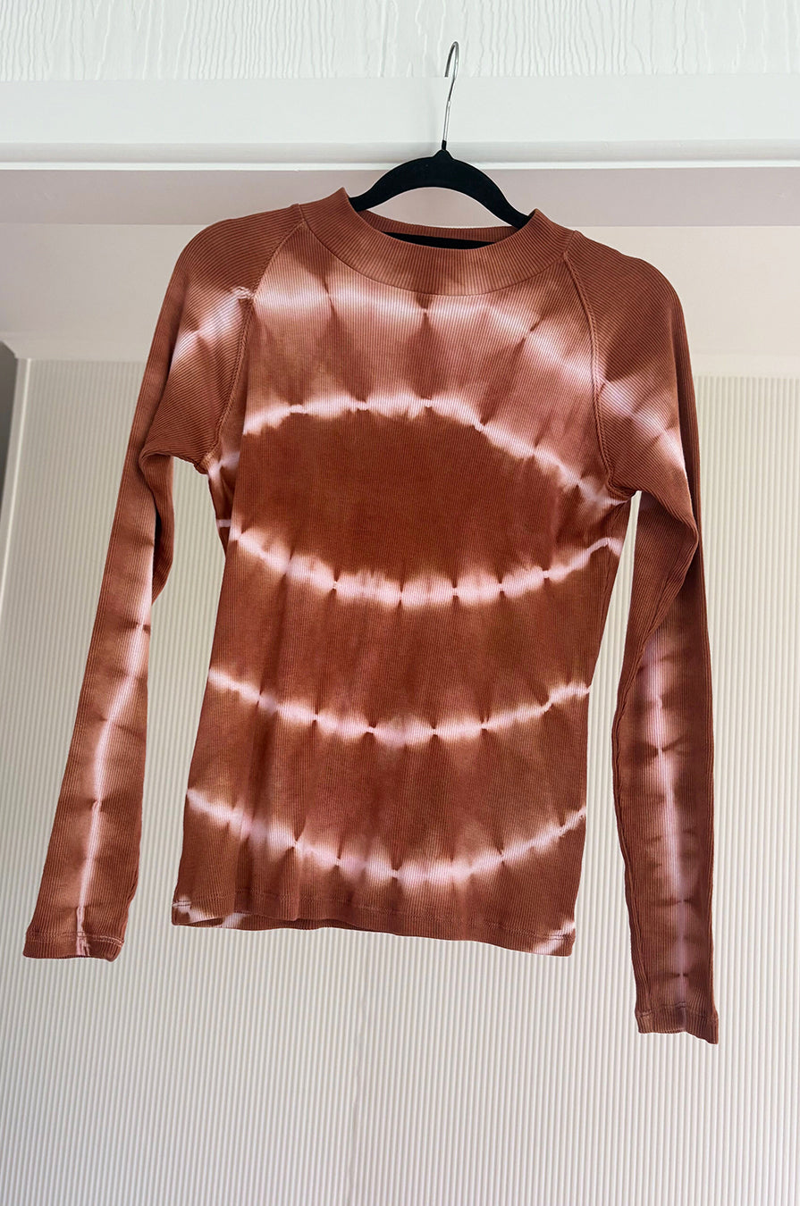 ONENESS LONG SLEEVE TOP