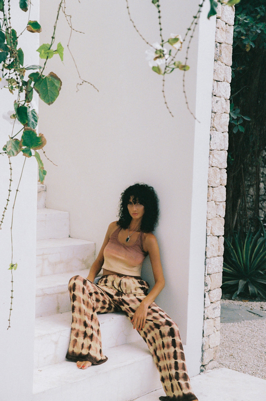 RESONANCE RIBBED HALTER TOP