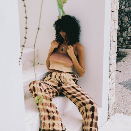RESONANCE RIBBED HALTER TOP