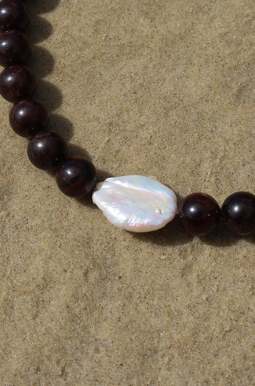 SOLACE CHOKER - Red Garnet